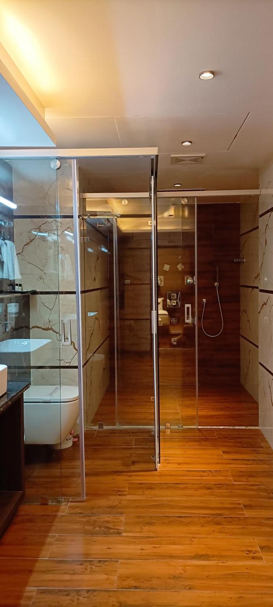 Hotel Suncity Palace 卡蒂哈尔 外观 照片