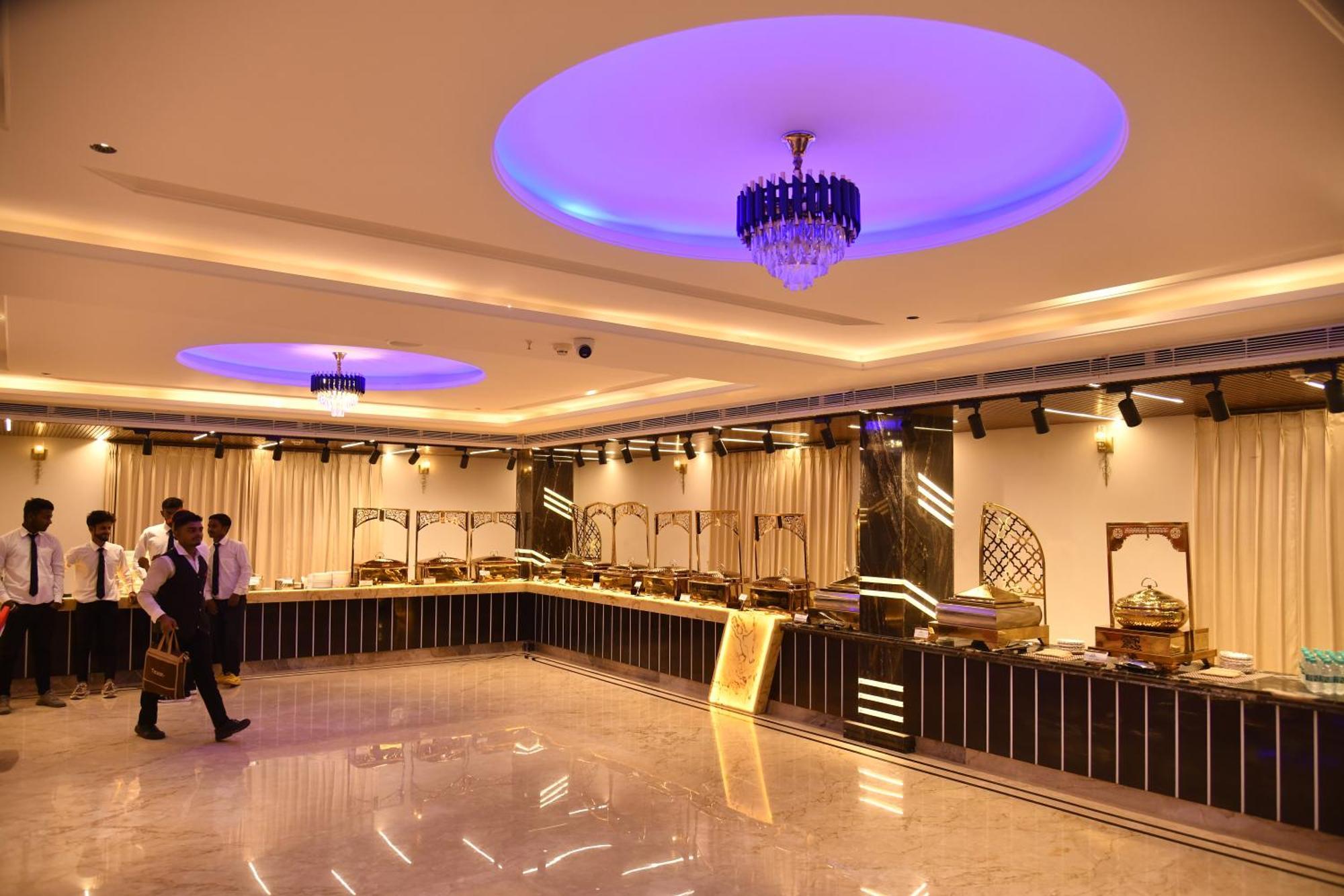 Hotel Suncity Palace 卡蒂哈尔 外观 照片