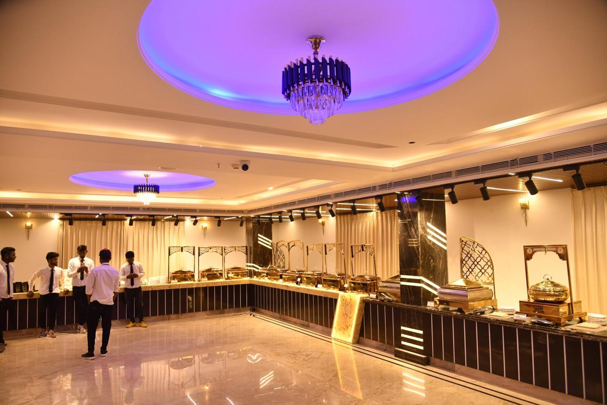 Hotel Suncity Palace 卡蒂哈尔 外观 照片